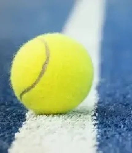 Initiation & Perfectionnement avec un coach certifié par la FFT - Coach de padel FFT